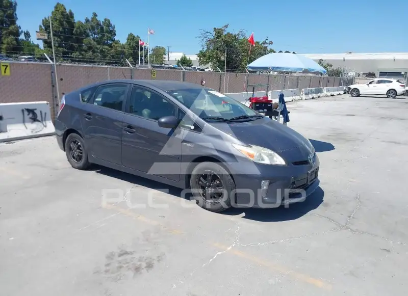 2012 Toyota PRIUS фото