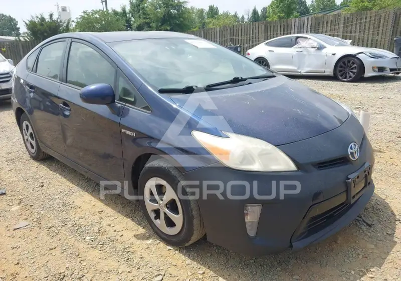 2012 Toyota PRIUS фото