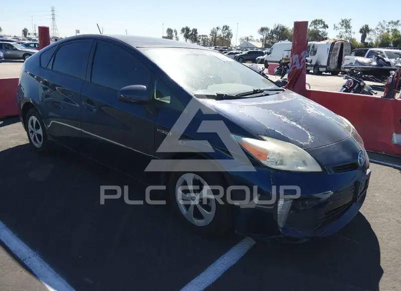 2012 Toyota PRIUS фото
