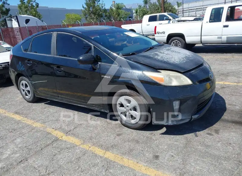 2012 Toyota PRIUS фото