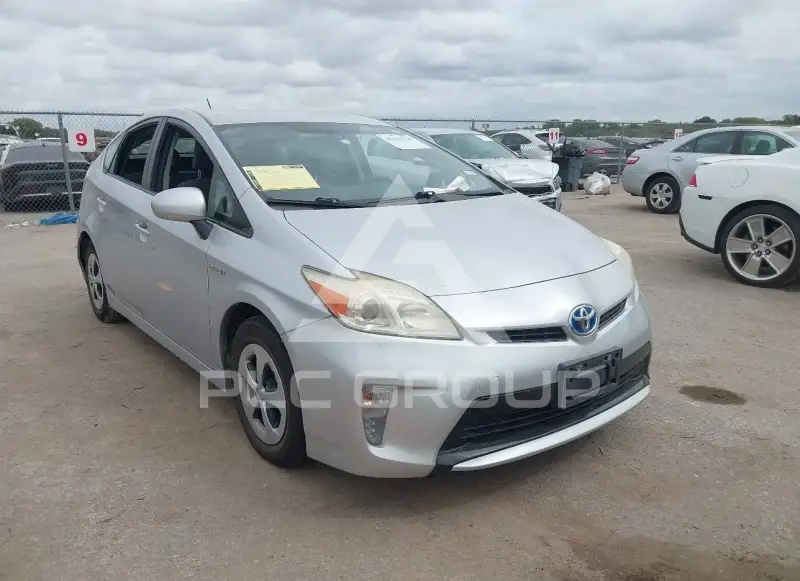 2012 Toyota PRIUS фото
