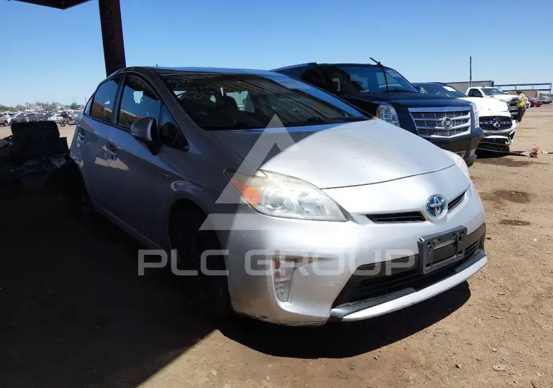 2012 Toyota PRIUS фото