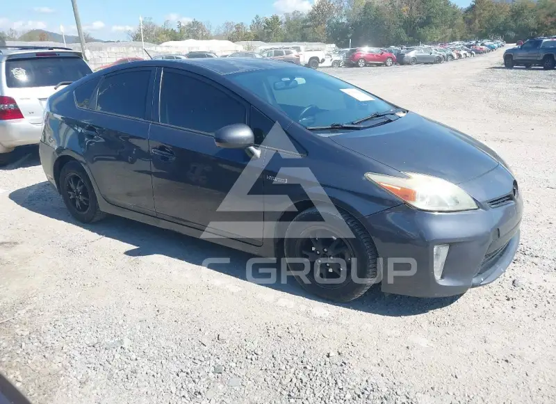 2012 Toyota PRIUS фото