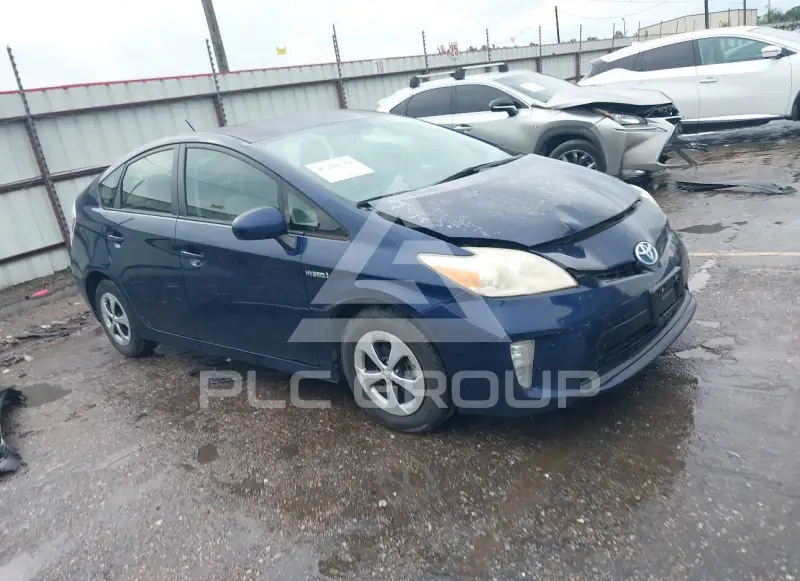 2012 Toyota PRIUS фото