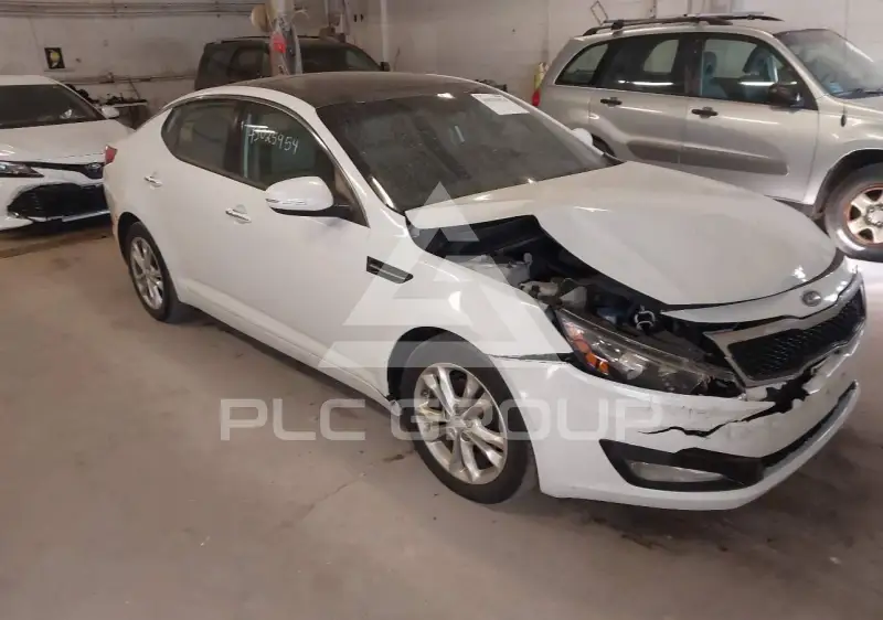 2012 KIA Optima photo