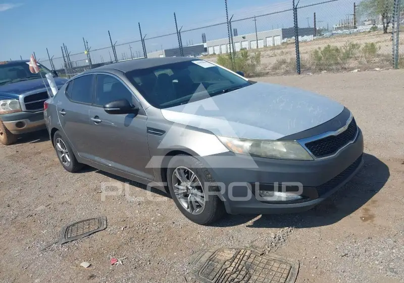 2012 KIA Optima photo