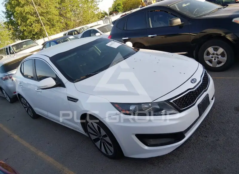 2012 KIA Optima photo