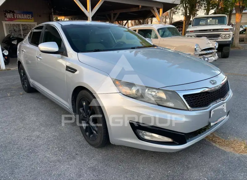 2012 KIA Optima photo