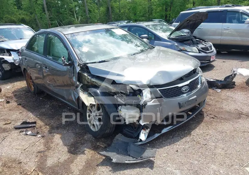 2012 KIA Forte фото