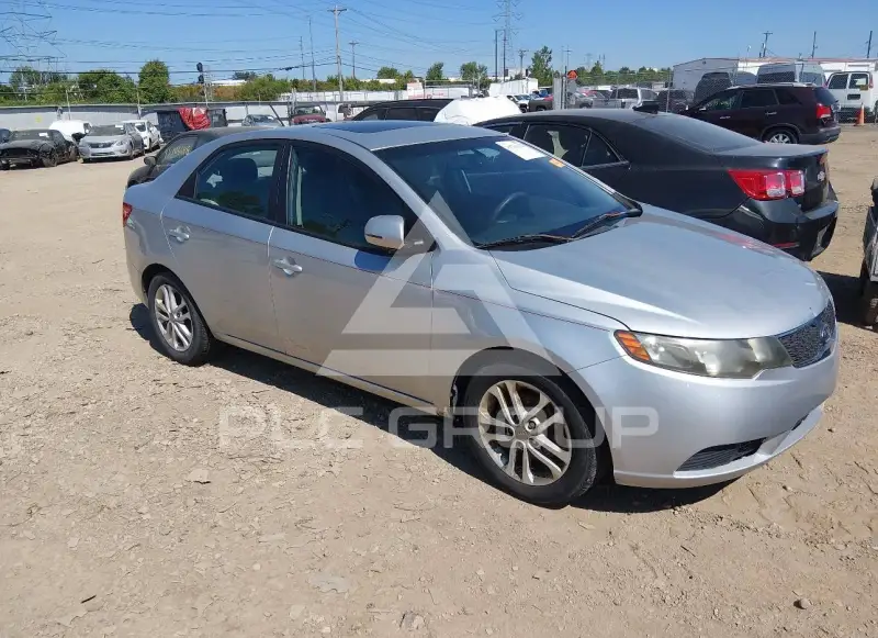 2012 KIA Forte фото