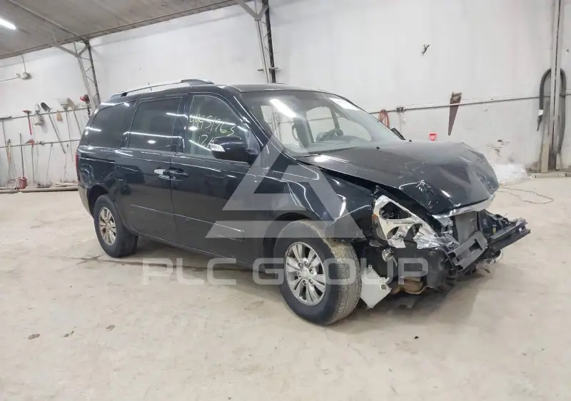 2012 KIA Sedona фото