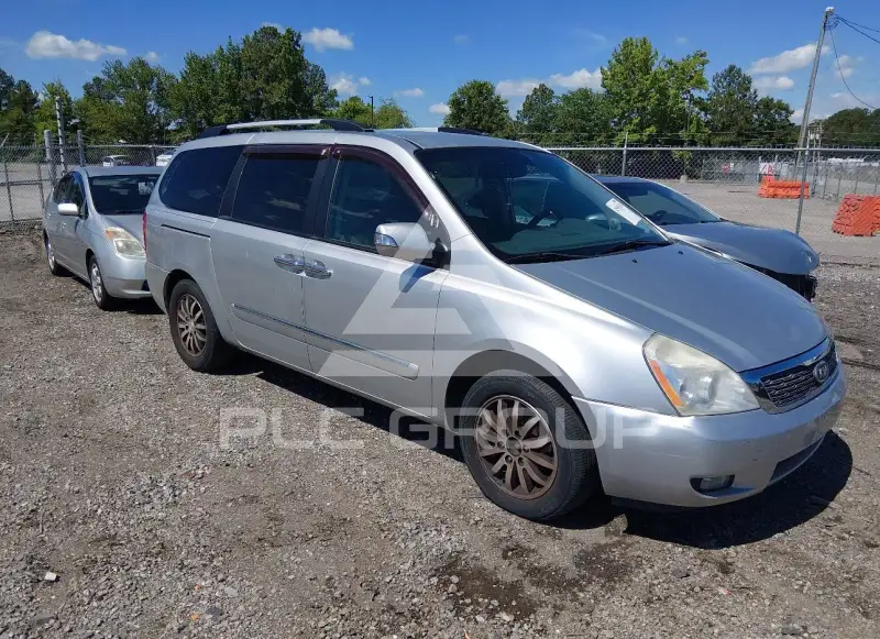 2012 KIA Sedona фото