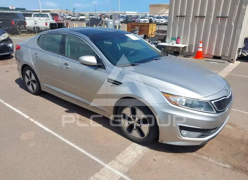 2012 KIA Optima photo