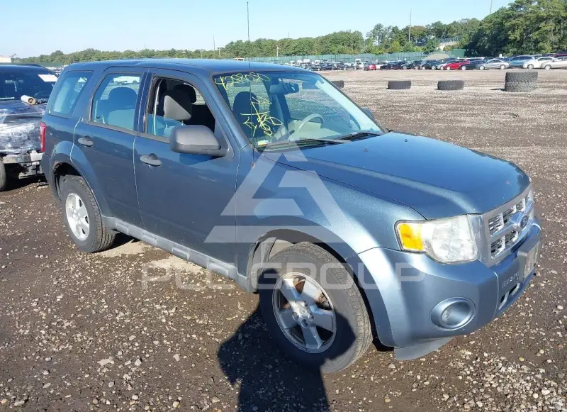 2012 Ford ESCAPE photo