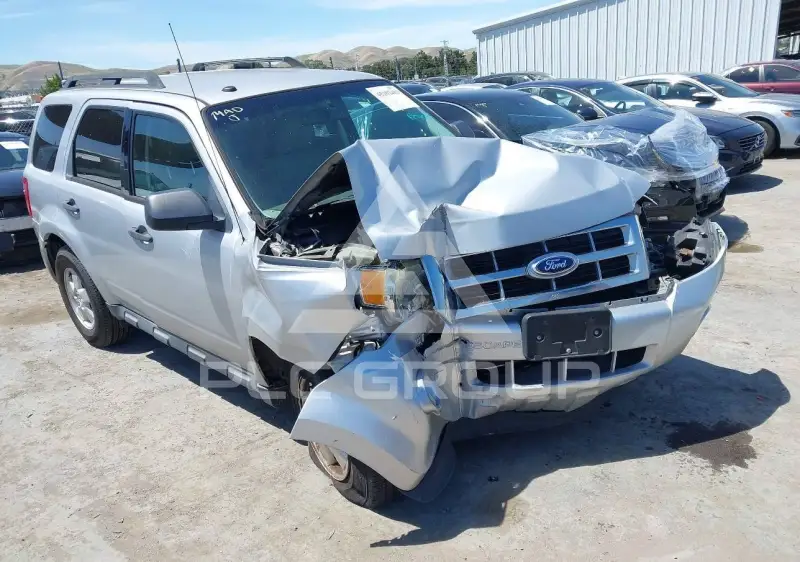 2012 Ford ESCAPE photo