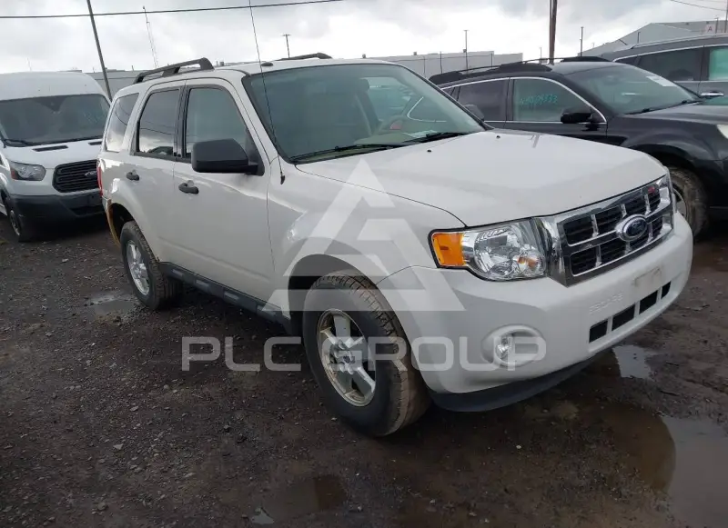2012 Ford ESCAPE photo