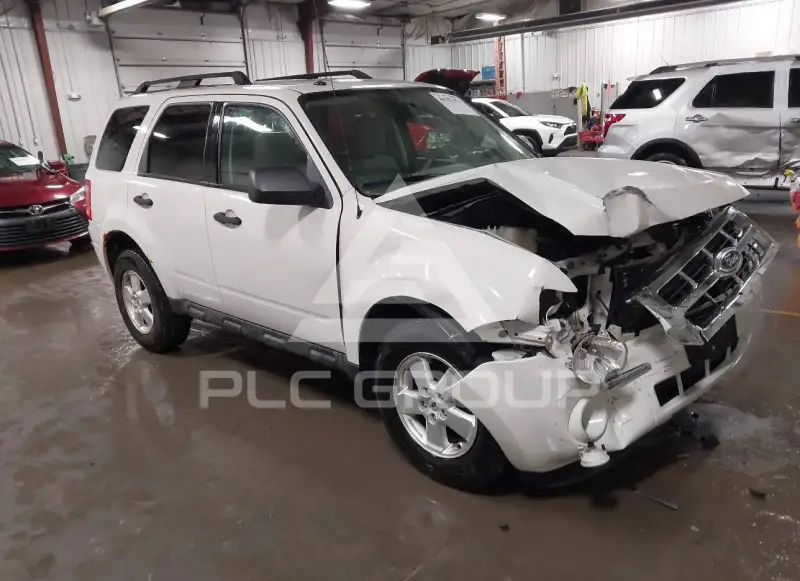 2012 Ford ESCAPE photo