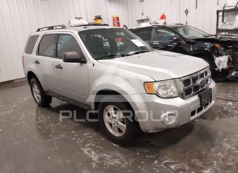 2012 Ford ESCAPE photo