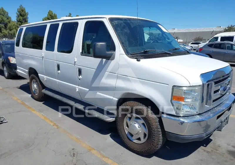 2012 Ford E-350 фото