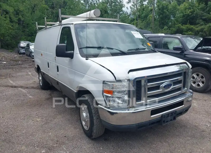 2012 Ford E-150 фото