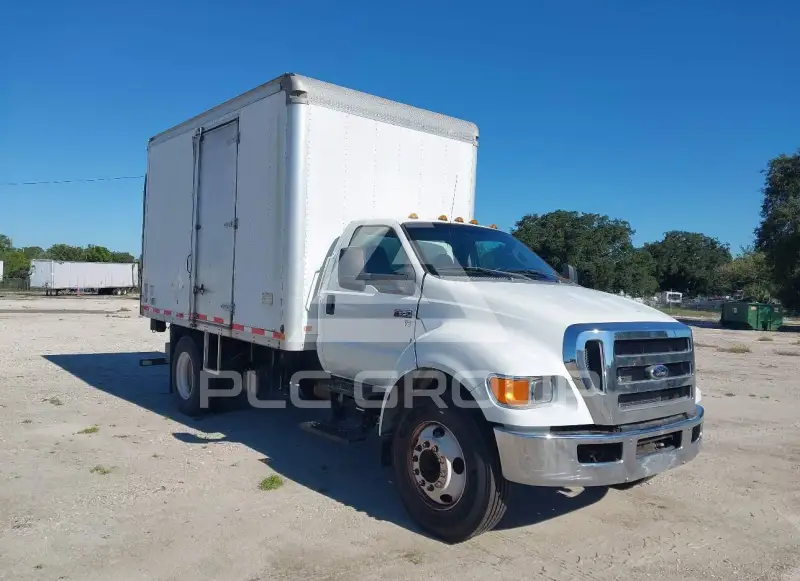 2012 Ford F-650 фото