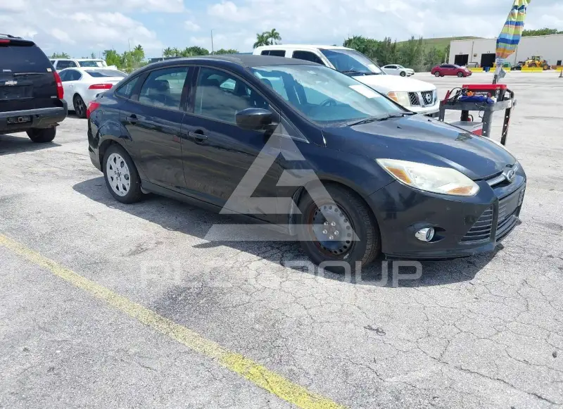 2012 Ford FOCUS photo