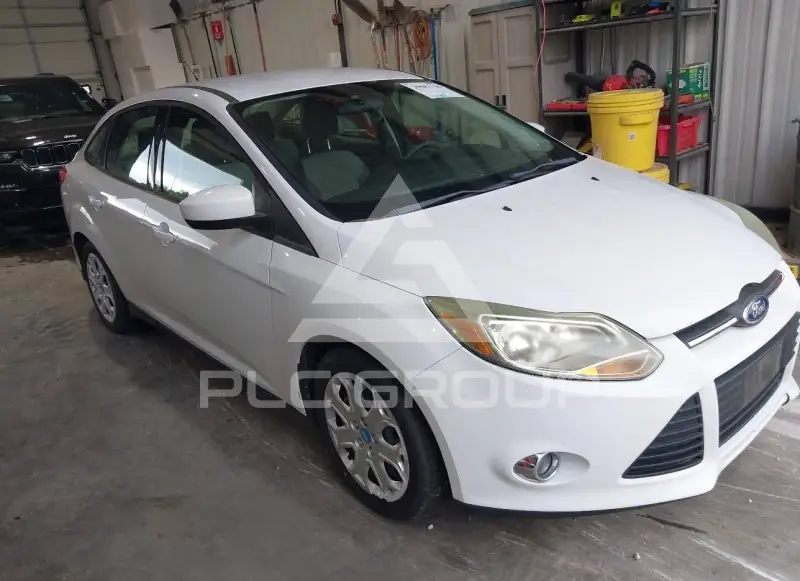 2012 Ford FOCUS photo