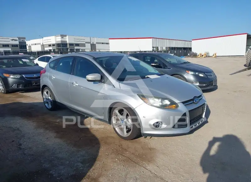 2012 Ford FOCUS photo