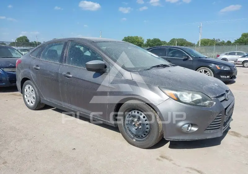 2012 Ford FOCUS photo
