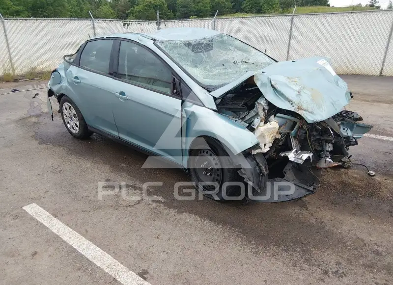 2012 Ford FOCUS photo