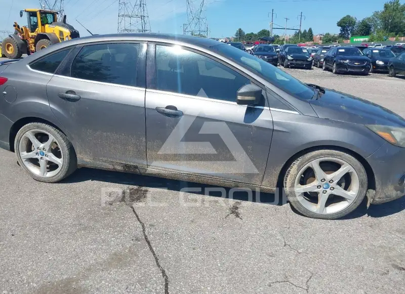 2012 Ford FOCUS photo