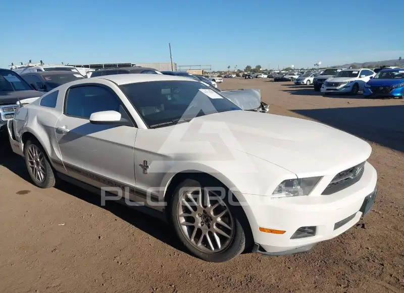 2012 Ford MUSTANG photo