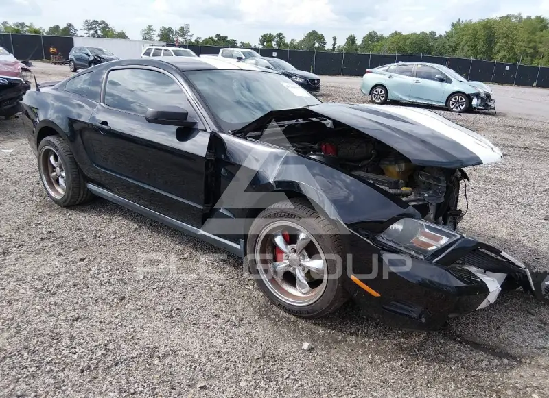 2012 Ford MUSTANG фото