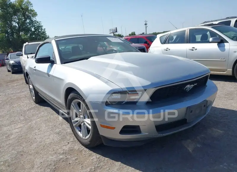 2012 Ford MUSTANG фото