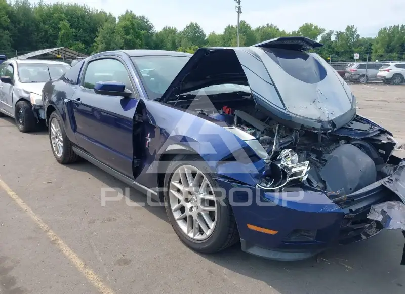2012 Ford MUSTANG фото