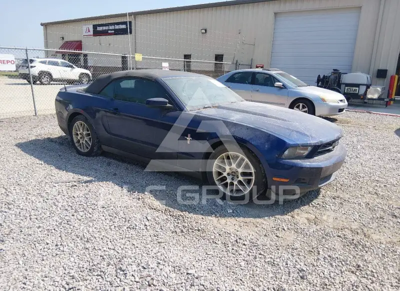 2012 Ford MUSTANG photo