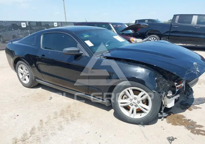 2012 Ford MUSTANG фото