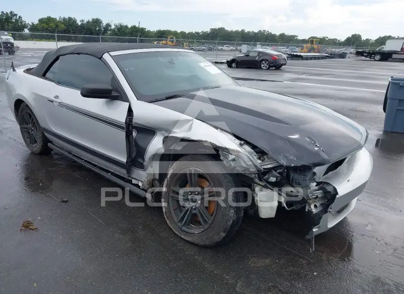 2012 Ford MUSTANG фото
