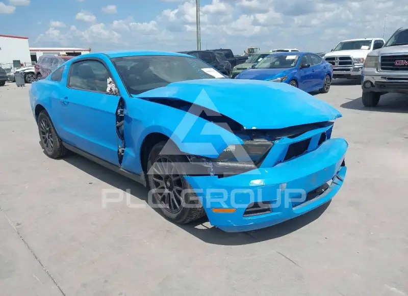 2012 Ford MUSTANG photo