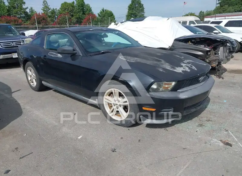 2012 Ford MUSTANG photo