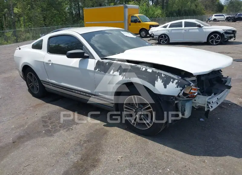 2012 Ford MUSTANG photo
