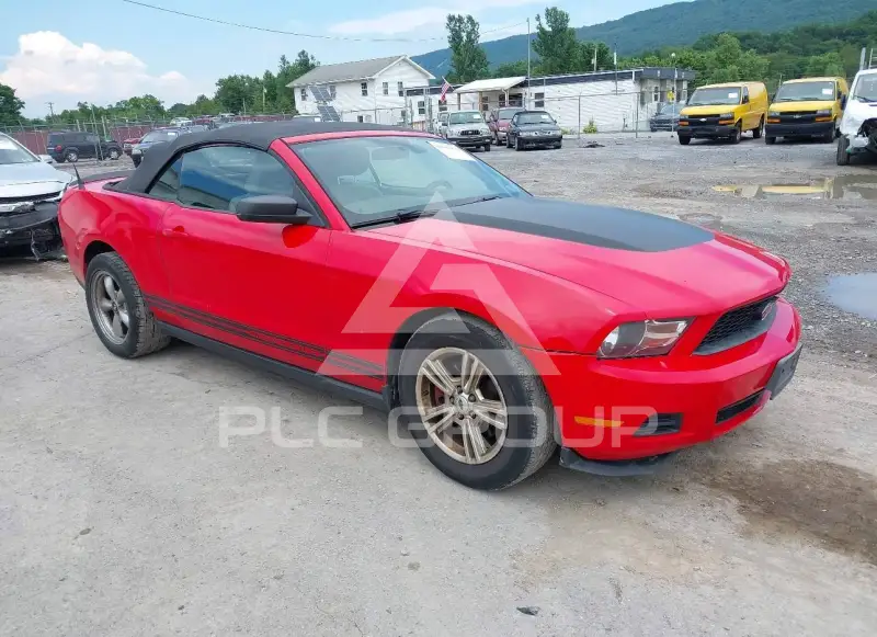 2012 Ford MUSTANG photo