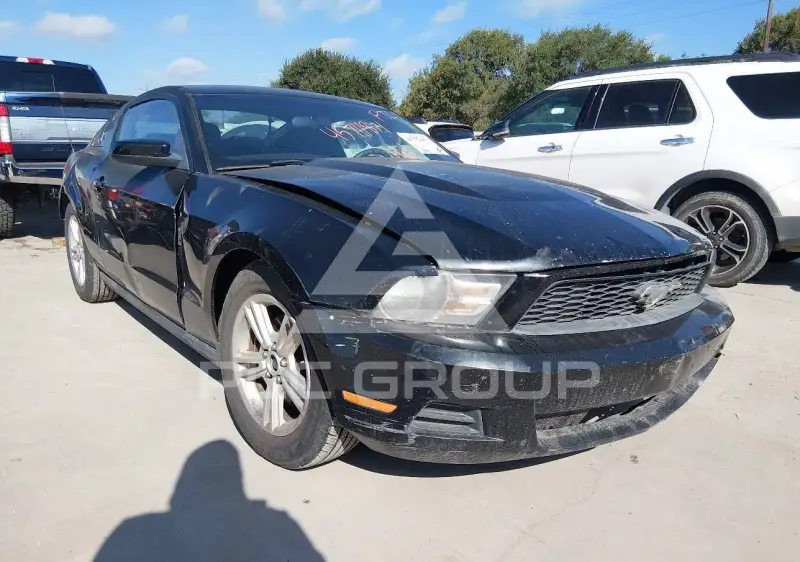 2012 Ford MUSTANG photo