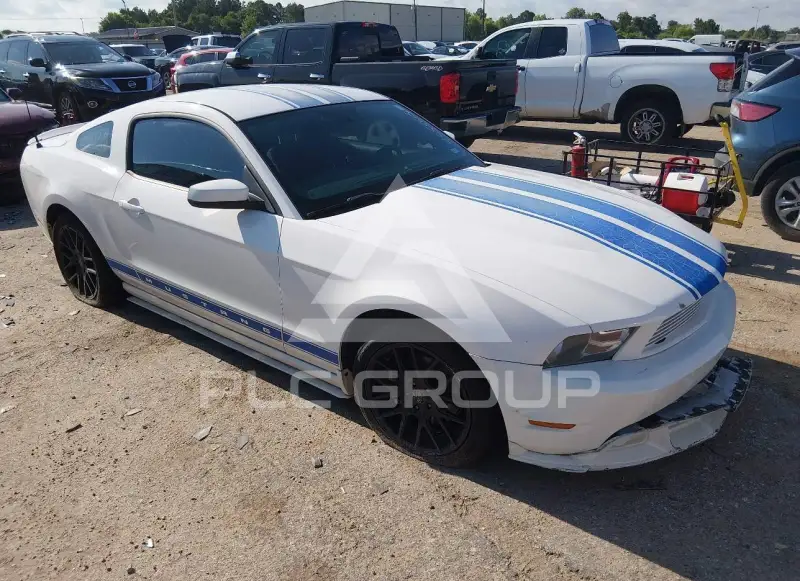 2012 Ford MUSTANG photo