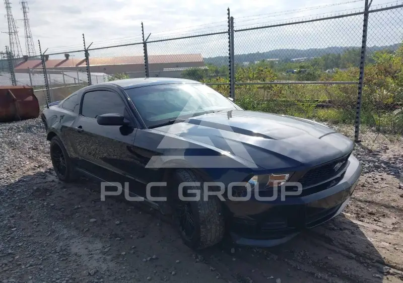 2012 Ford MUSTANG photo