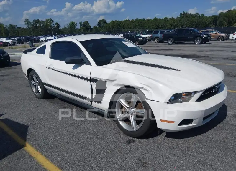 2012 Ford MUSTANG photo