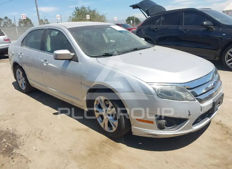 2012 Ford FUSION фото