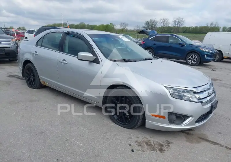 2012 Ford FUSION фото