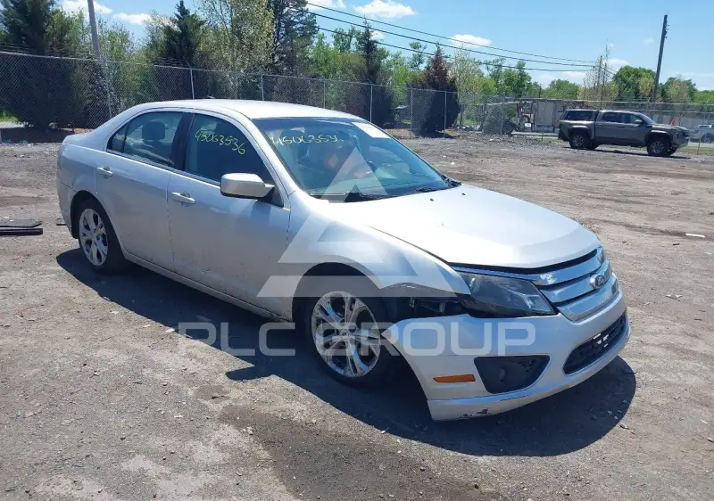 2012 Ford FUSION фото
