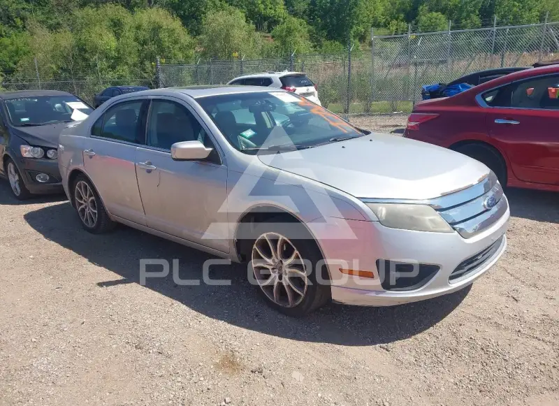 2012 Ford FUSION фото
